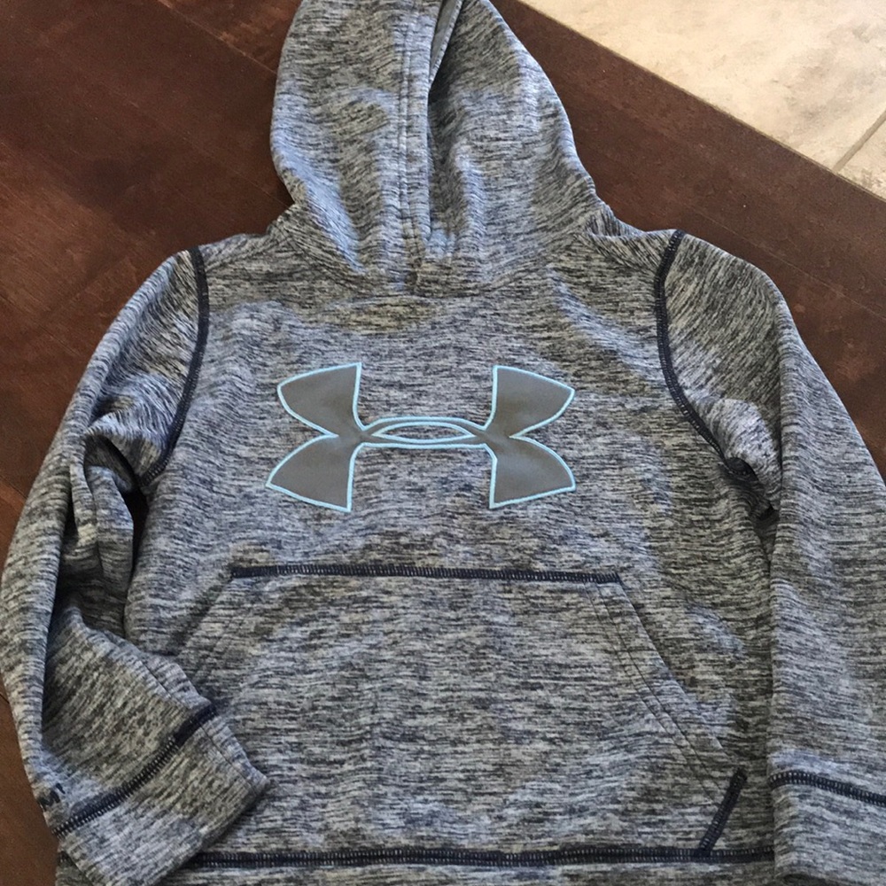 Boys UA sweatshirt